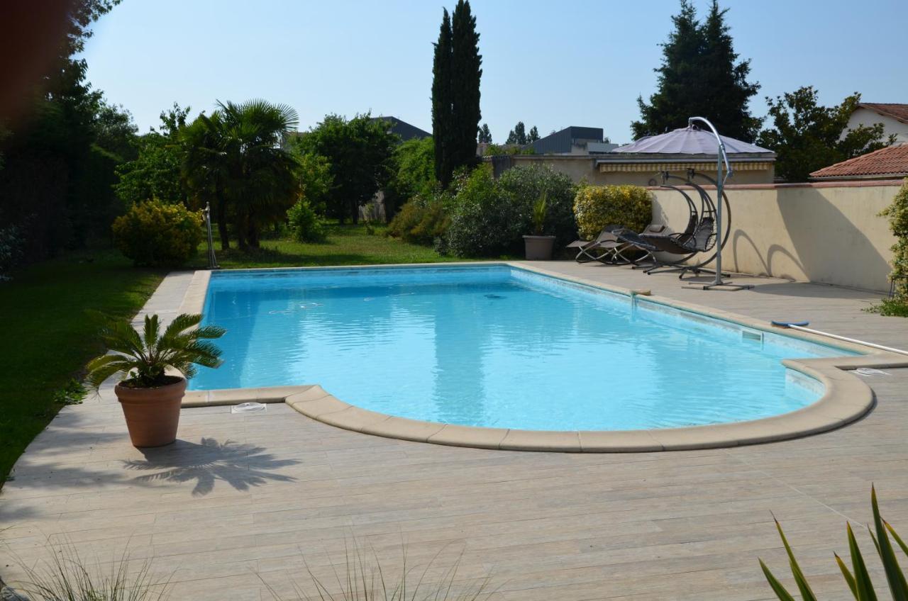 Chambre D'Hotes Et Spa Agen Exteriör bild